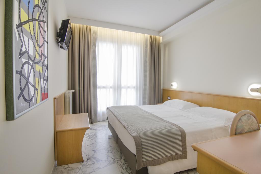 Hotel Mistral Termoli Εξωτερικό φωτογραφία